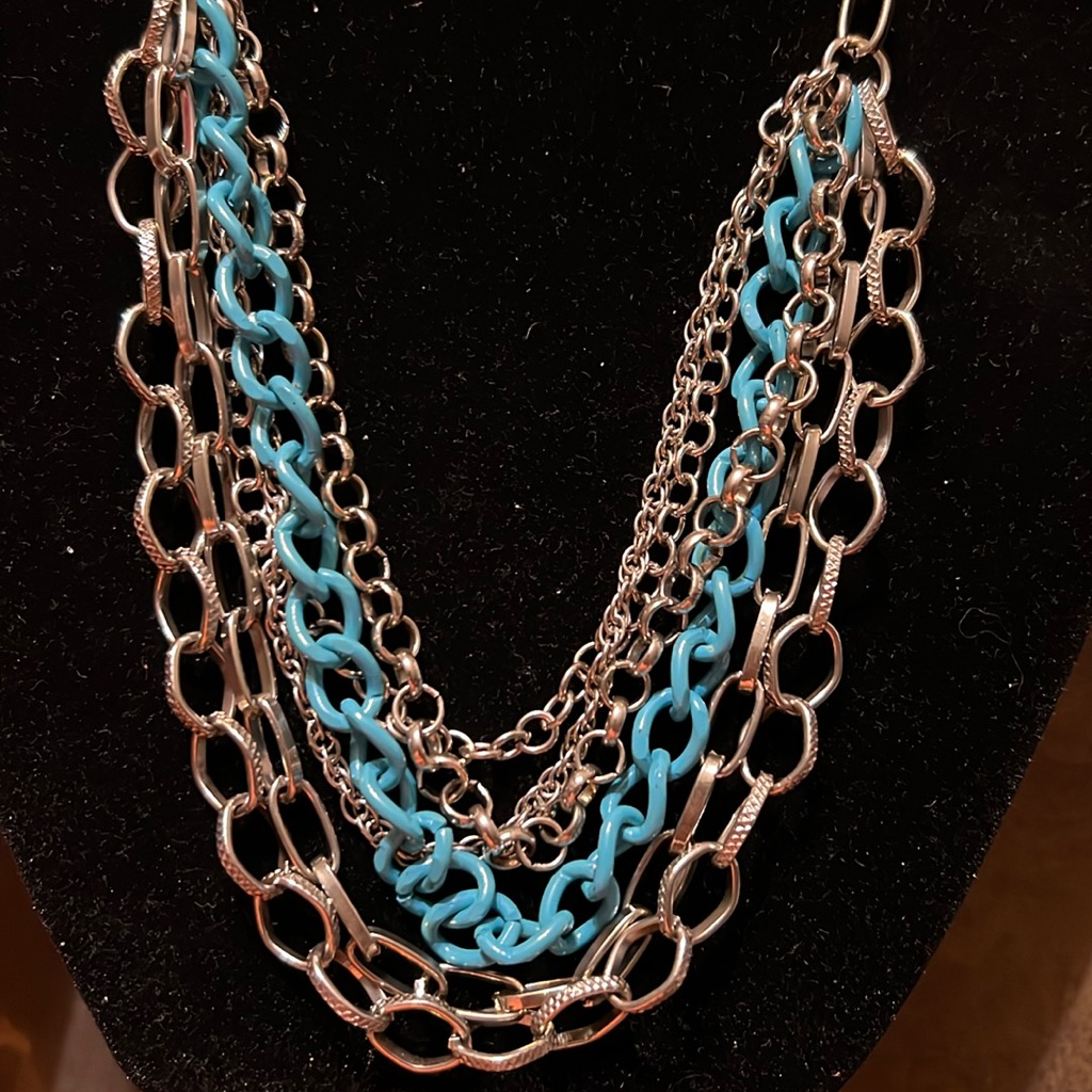 Ladies’ Necklace